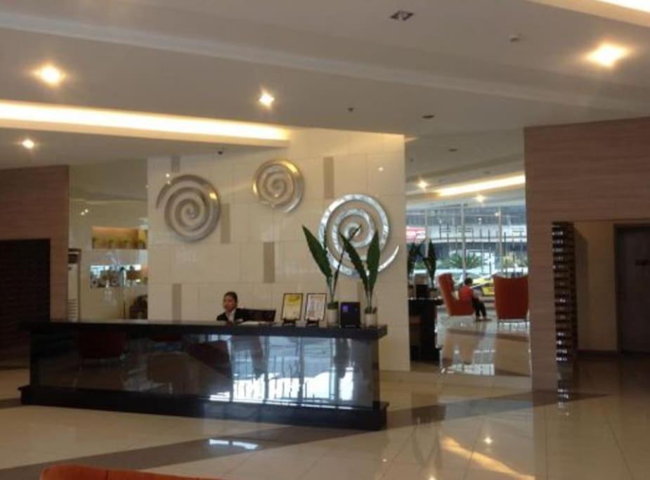 Cozy Studio Unit At Sun Residences Quezon City Exteriör bild
