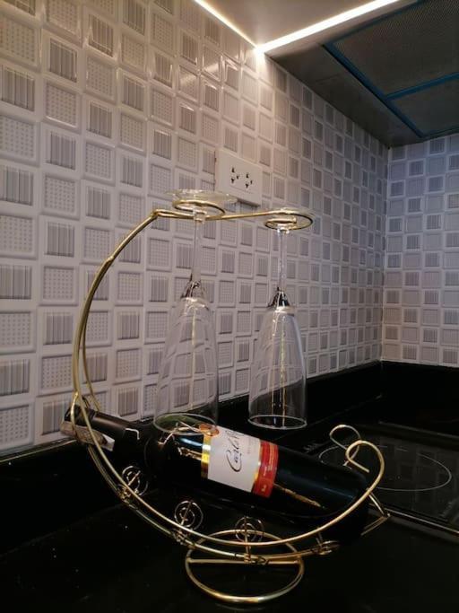 Cozy Studio Unit At Sun Residences Quezon City Exteriör bild